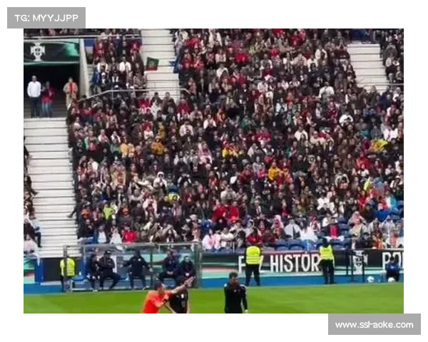 世预赛:威尔逊任意球世界波破门,完成帽子戏法